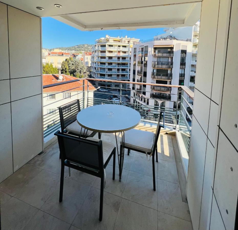 Residence Carlton Riviera Канни Екстер'єр фото