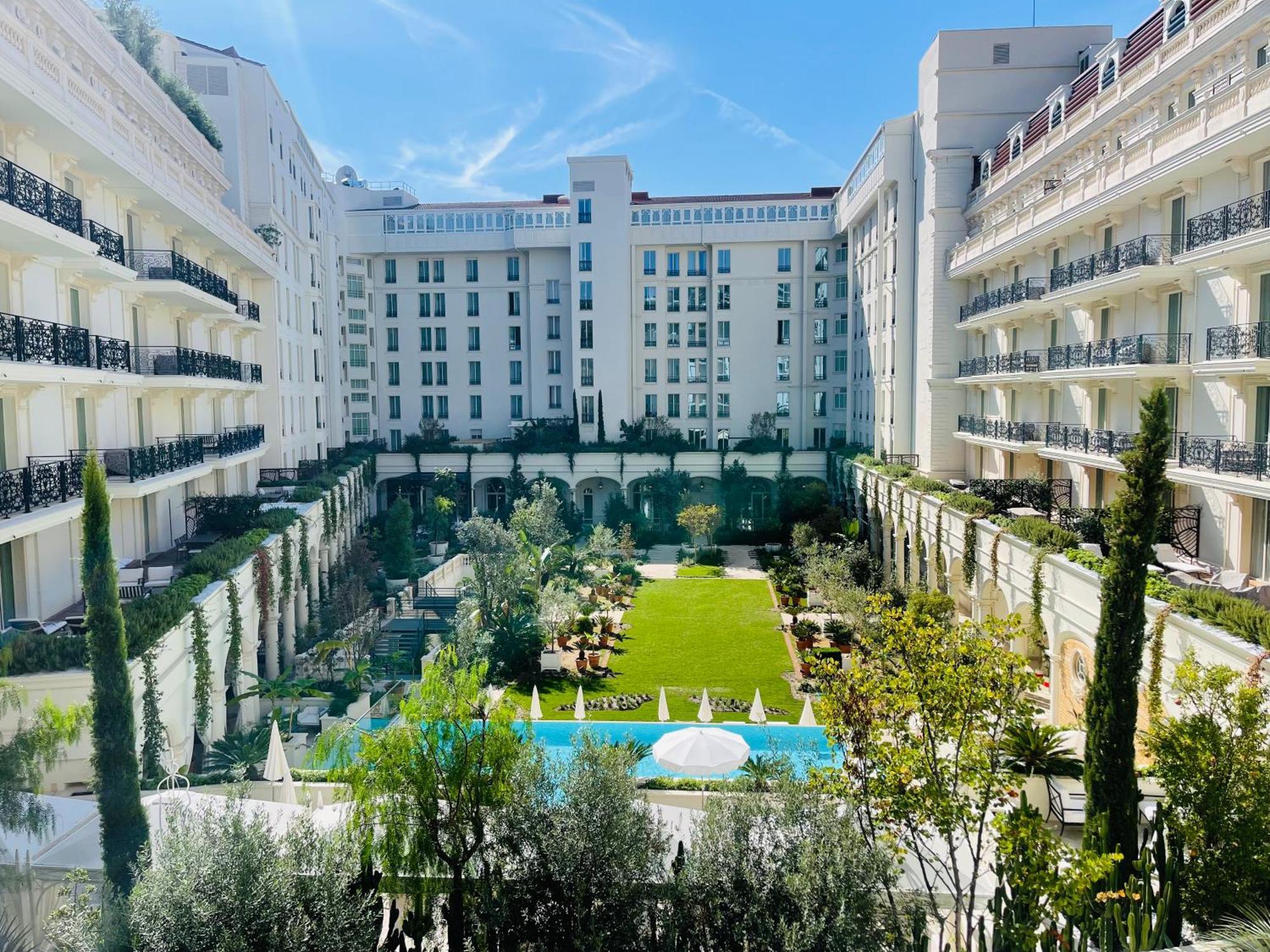Residence Carlton Riviera Канни Екстер'єр фото