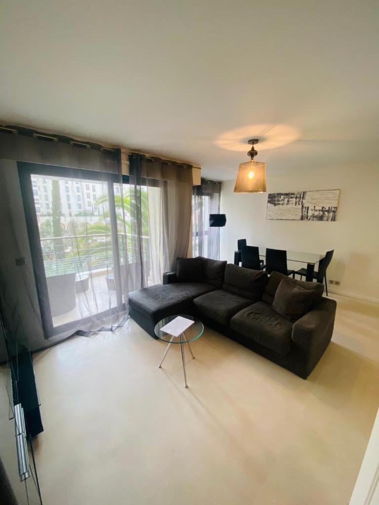 Residence Carlton Riviera Канни Екстер'єр фото