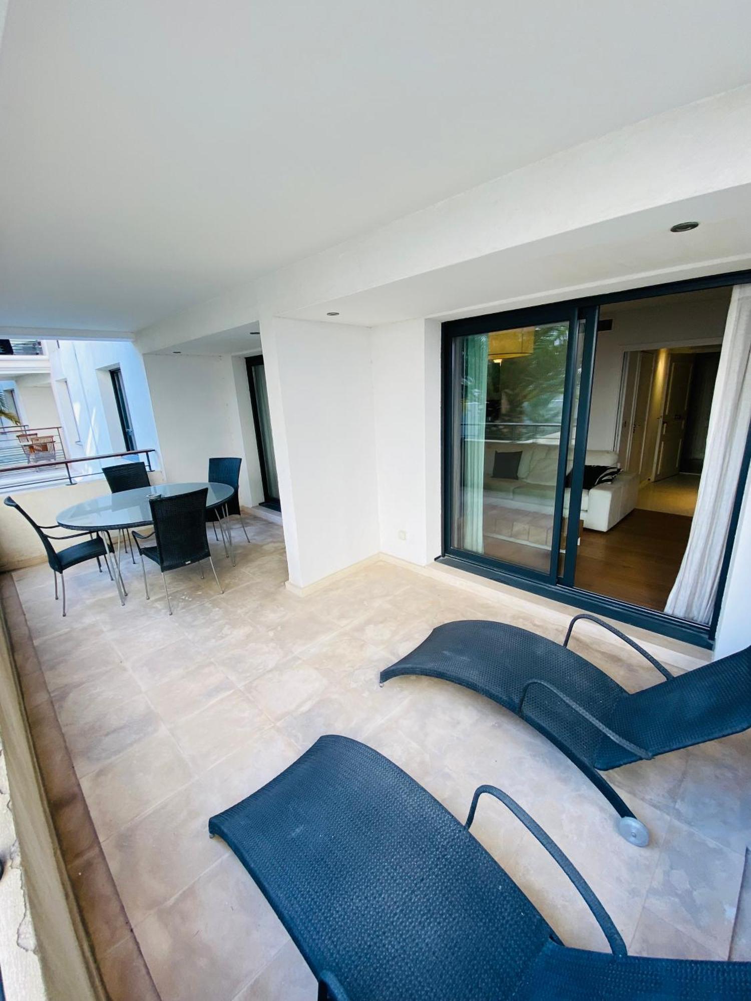 Residence Carlton Riviera Канни Екстер'єр фото